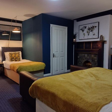 The Crown Inn كينشام المظهر الخارجي الصورة