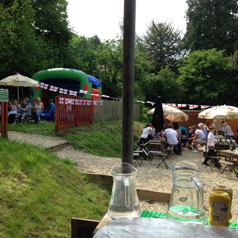 The Crown Inn كينشام المظهر الخارجي الصورة