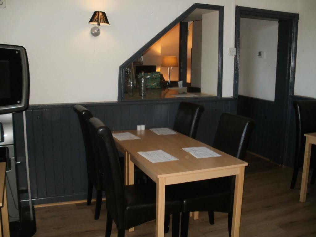 The Crown Inn كينشام المظهر الخارجي الصورة