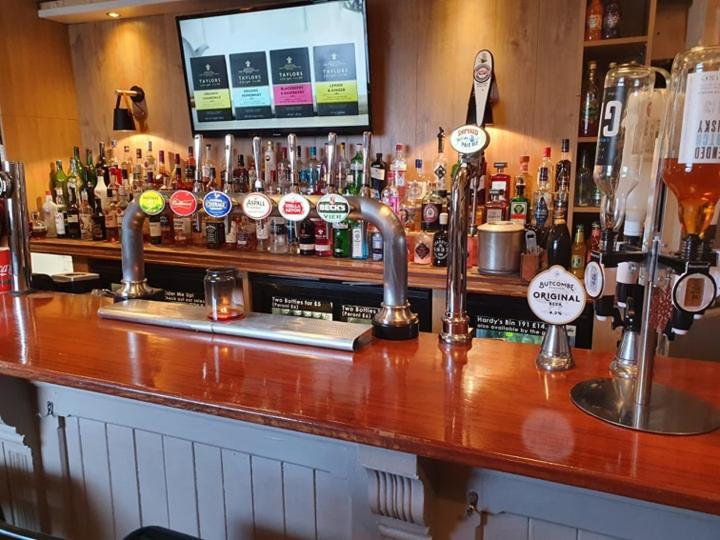 The Crown Inn كينشام المظهر الخارجي الصورة